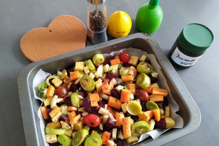 kuusenkerkkäsiirappia ja uunijuureksia