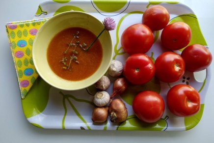 kesän paras tuoretomaattikeitto