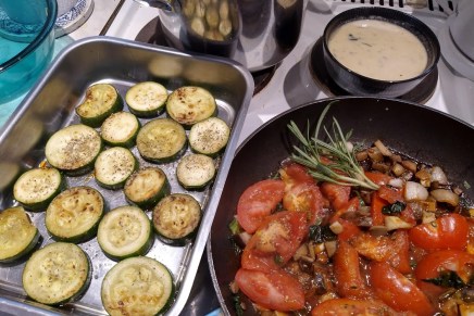 kesäkurpitsapaistos