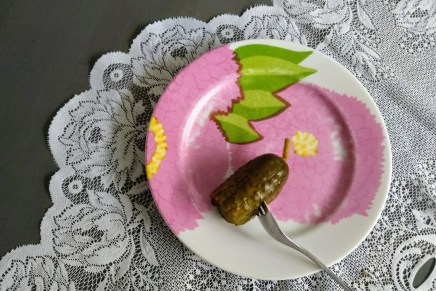 kissa, suolakurkku, sumu, tunneli,&nbsp;pitsiverhot