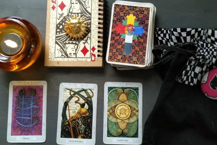 kolmen tarotkortin tarina