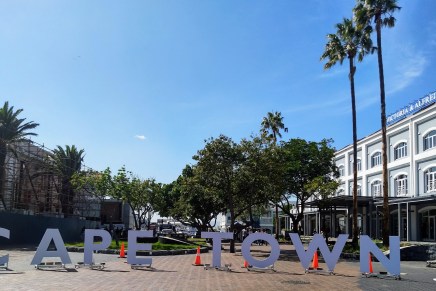 kapkaupunki, pöytävuori ja hyväntoivon&nbsp;niemi