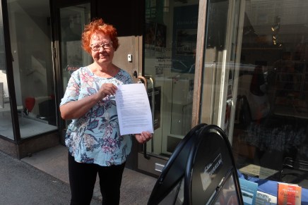 minustako tietokirjailija?