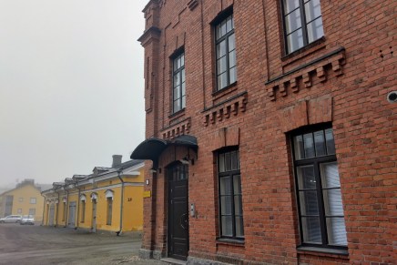 huhtikuu alkoi sumuisena